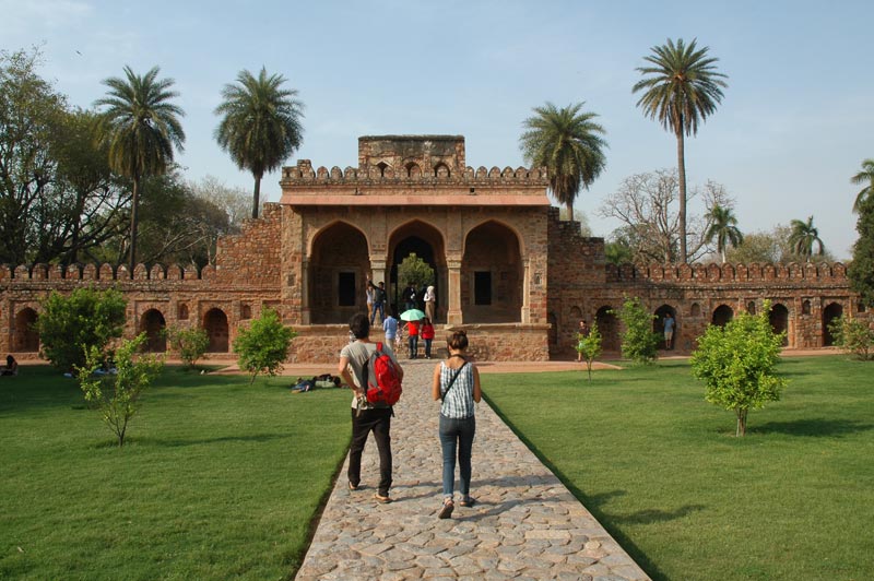 2isa-khan-entree2