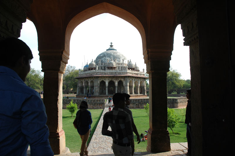 3isa-khan-tombe