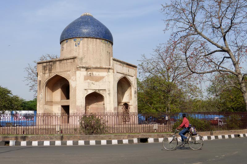 48nila-gumbad1