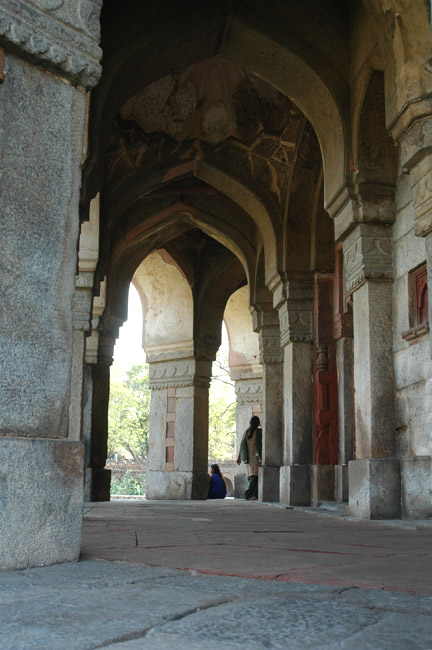5isa-khan-galerie2