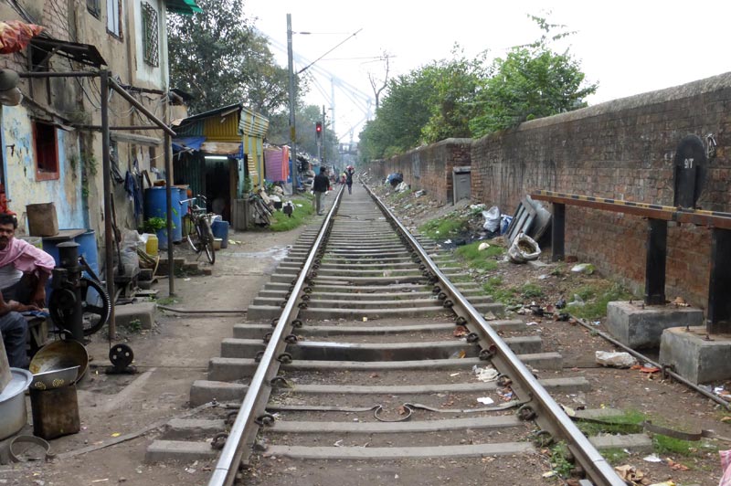 kolkata-train