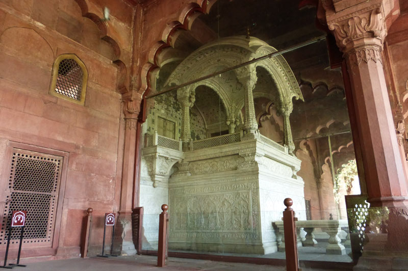 diwan-i-am3
