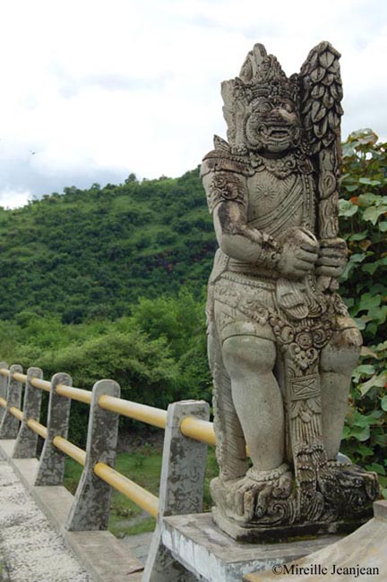 statue-pont