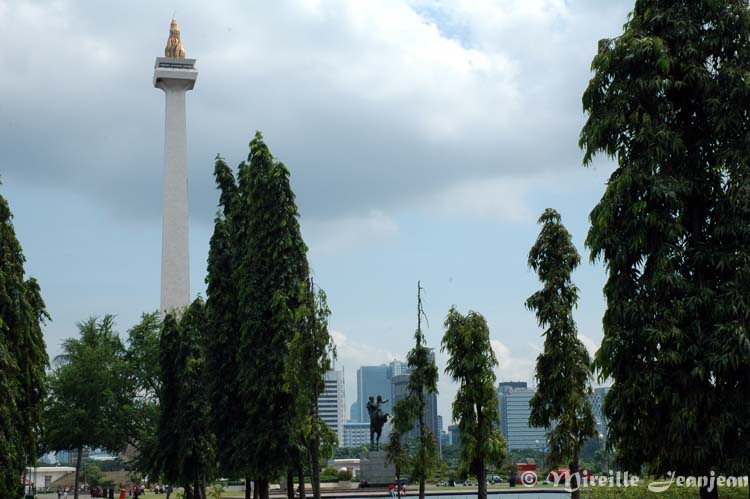 monas2