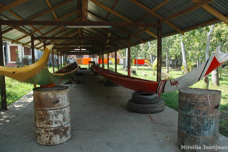pirogue