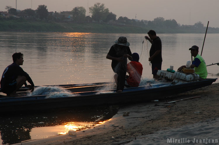 boat-mkg4