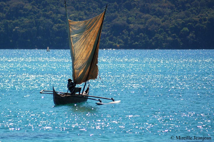 14-pirogue